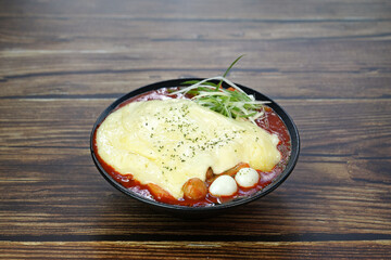 치즈 폭탄 떡볶이를 촬영한 모습입니다.