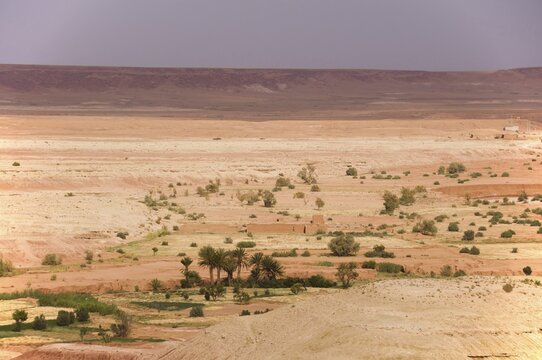 Desert landscape, famous film set (including Gladiator), World Heritage Site at the foot of the Atlas Mountains, Ait-Ben-Haddou, Morocco
