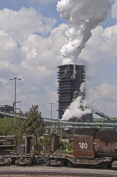 Southern wet quenching tower at Schwelgern coking plant, ThyssenKrupp Steel Hamborn site, Duisburg, North Rhine-Westphalia, Germany