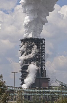Southern wet quenching tower at Schwelgern coking plant, ThyssenKrupp Steel Hamborn site, Duisburg, North Rhine-Westphalia, Germany