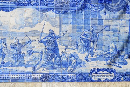 Santa Luzia Garden or Julio de Castilho Garden with azulejos painted tiles representing the conquest of Lisbon in 1147, Lisbon, Portugal