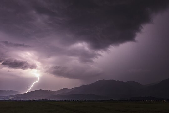 Lightning, thunderstorm, night shot, Loisach-Lake Kochel-Moor, Alpine foothills, Bavaria, Germany