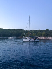 Obraz premium yacht in the bay