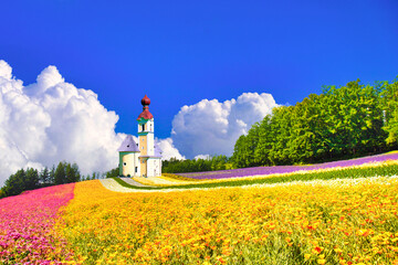 北海道のお花畑とヨーロッパ風教会イメージ写真