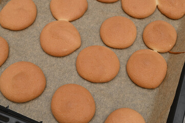 Beautiful golden egg sponge cakes, delicate and fluffy cake