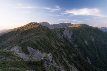 日本の山岳風景