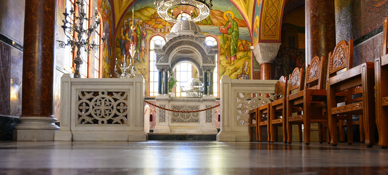 Innenansicht der Agios Andreas Kirche in Patras, Peleppones (Griechenland)	