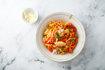 Chicken pasta with pepper and cheese