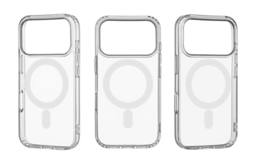 set Flexible transparent case for smartphone model 17 Pro with built-in magnetic ring. Ideal for wireless charging and showcasing modern accessories.