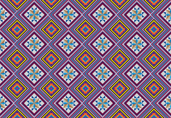 Ikat geometric folklore ornament with diamonds. Tribal ethnic vector texture. Seamless striped pattern in Aztec style. Folk embroidery. Indian, Scandinavian, Gypsy, Mexican, African rug.
