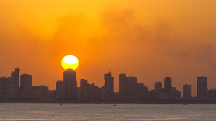 Obraz premium Kuwait cityscape during the sunset timelapse
