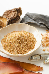 和風の顆粒だし　だしの素と出汁の食材