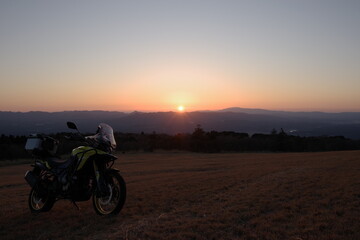 Fototapeta premium sunset on the road