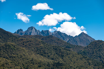 Mountain scenery in the Qinghai Tibet Plateau region