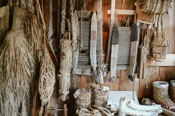 古い民具、山間部・雪国の農山村の生活道具