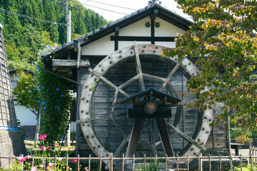 水車小屋と水車