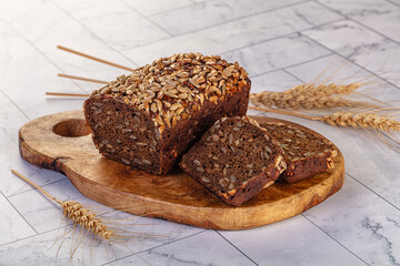 Browl rye bread with seeds