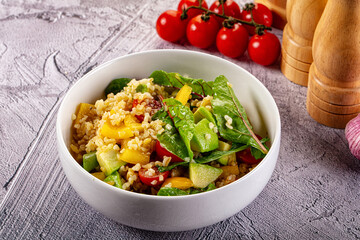 Bilgur tabuleh salad with vegetables