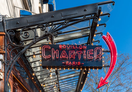 Le Bouillon Chartier Montparnasse, restaurant de style Art nouveau des ann&eacute;es 1900, Paris, France
