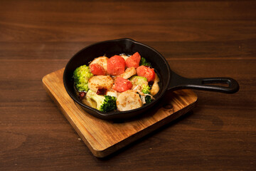 ホタテと明太子のアヒージョ