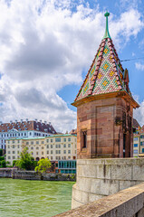 the palace in the city