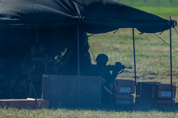 Armed conflict © Tomasz Warszewski