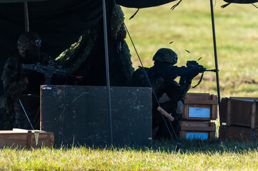 Armed conflict © Tomasz Warszewski