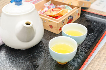 湯飲みと急須の日本茶セット