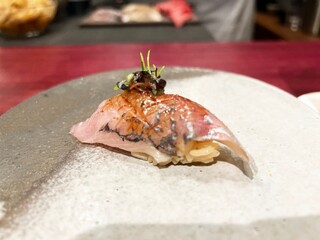 美味しそうな真鯛の握り寿司