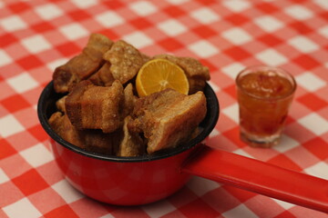 Crunchy Chicharrón and Sweet Chili Dip