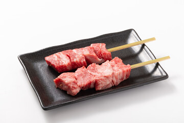 ［国産牛］牛もも肉串（トモサンカク）