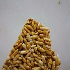 Jipang or Kacang Dipa or Berondong is a traditional Indonesian sweet snack made from rice or sticky rice coated in brown sugar. 