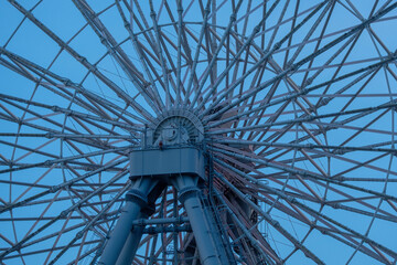 大観覧車の中心になる軸