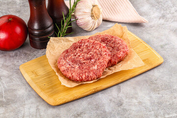 Raw round beef cutlet minced meat