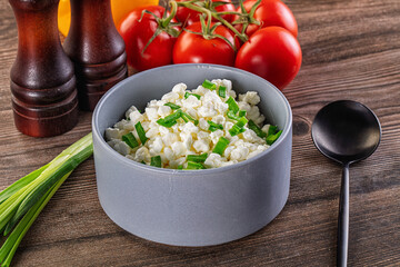 Cottage cheese with green onion