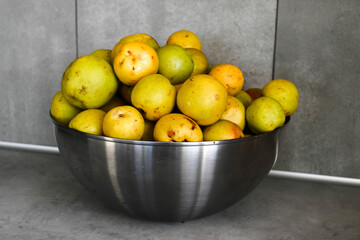 Quince fruit, full of vitamins, minerals, pectins and antioxidants.
