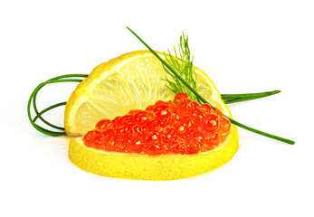 Czerwony kawior z cytryną na białym tle