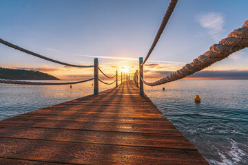 Obraz premium Pontoon on Pampelonne beach in Saint Tropez at sunrise