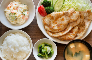 豚肉の生姜焼き