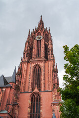 Fototapeta premium Frankfurt am Main, Germany - July 29 2025: Imperial Cathedral of St. Bartholomew in Frankfurt am Main