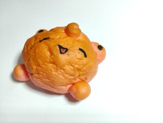 Cute Jingglypuff -shaped bread with a soft and fluffy texture