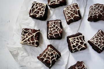 Halloween spider web brownies, selective focus