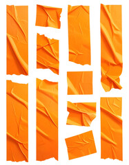 Zerknittertes orangefarbenes Klebeband mit mattem Finish und gerissenen Kanten auf transparentem Hintergrund