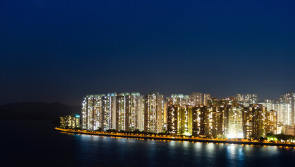 Obraz premium Background of seaside city at night