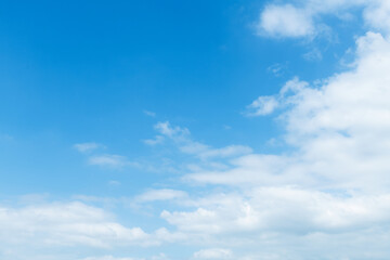Obraz premium Background of blue sky with big white cloud