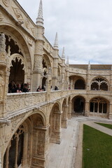 Obraz premium Lisbon Travel – Colorful Streets, Historic Architecture and Scenic Views of Portugal