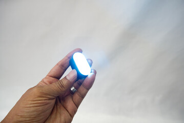 Device Three-axis cell phone gimbal