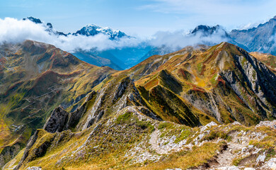 Widok z Col de Balme, Le Tour, Montroc, Francja, Alpy, Chamonix, masyw Mont Blanc. Zdjęcie wykonane we wrześniu 2025, jesień 