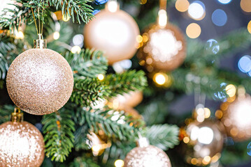 christmas tree decorations