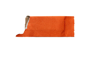 Fragmento rectangular de papel rasgado color naranja sobre fondo negro